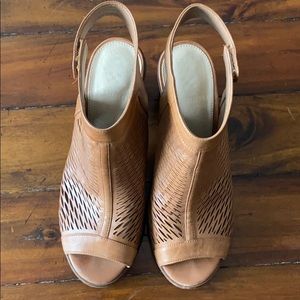 Vince Camuto Block Heel Sandal